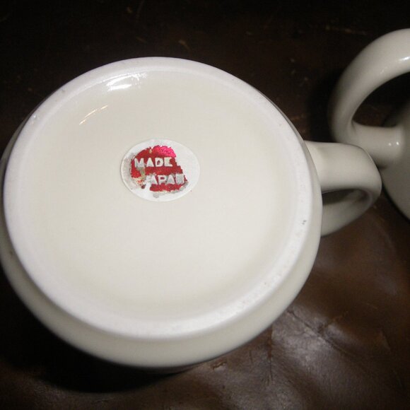 3 Vintage Morton Salt Umbrella Girl Coffee Mugs 1921 1956 1968 Made in Japan - Picture 7 of 7